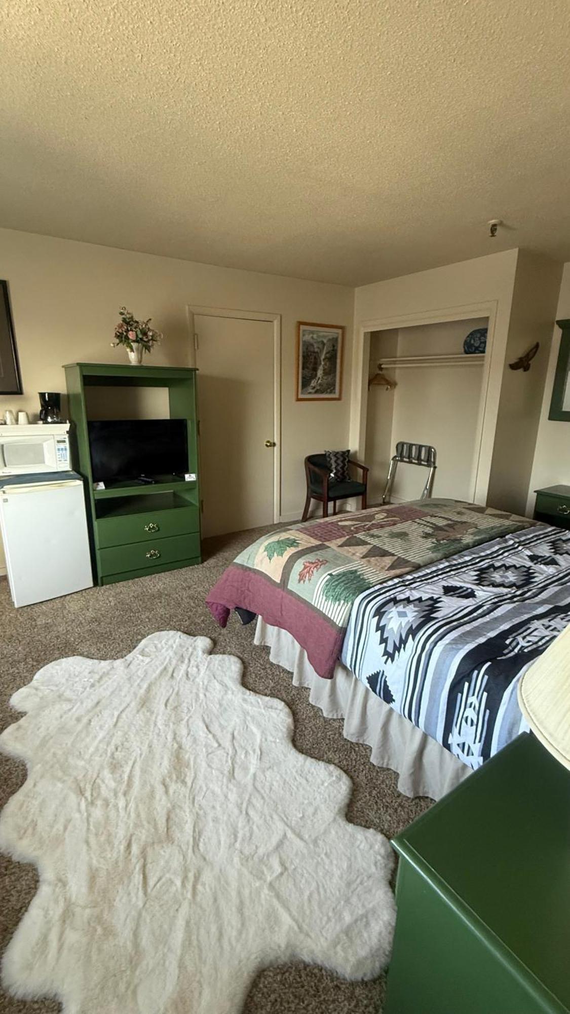 The Kenai Inn Экстерьер фото